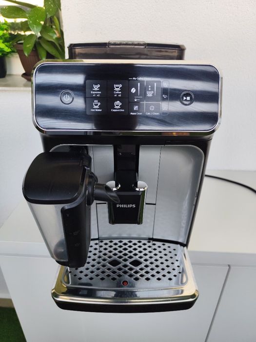 Esspresor Phillips LatteGo Series2200