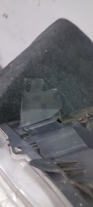 far stanga ford kuga