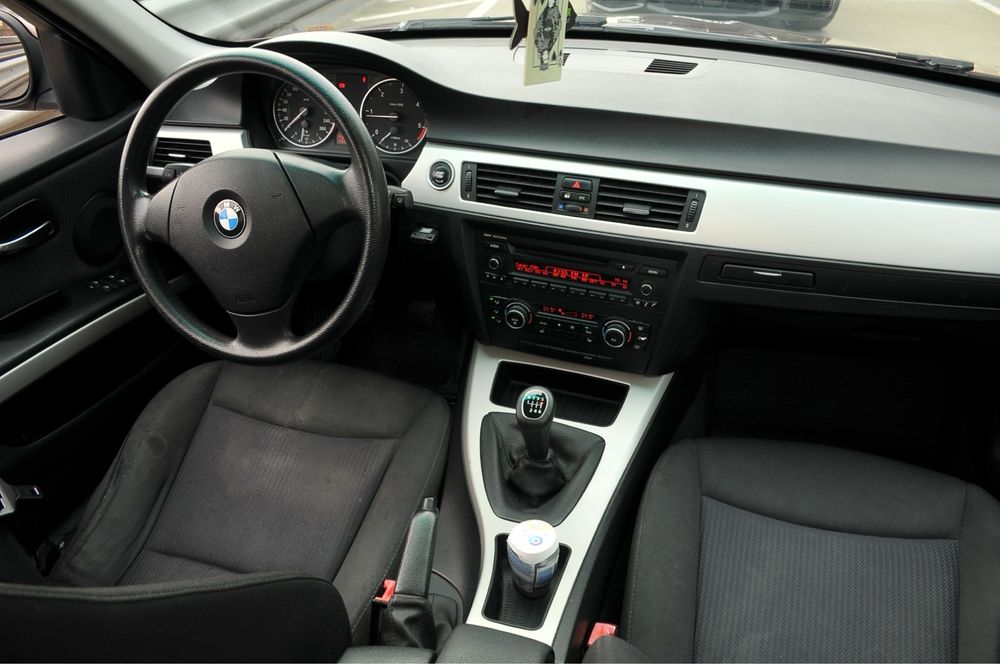 BMW 3 Series 2009 — imagine 4