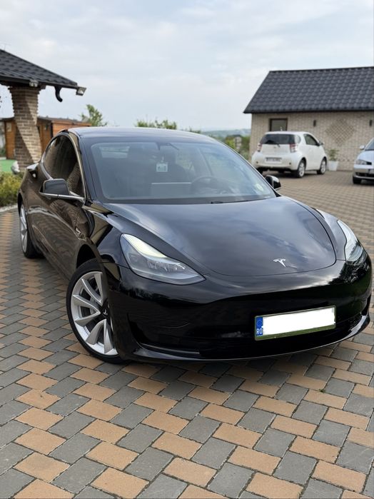 TESLA MODEL 3  Standard Range Plus 2021 baterie LFP 60 KW