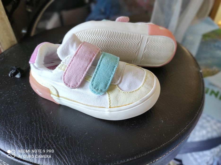 Tenesi Zara fetiță