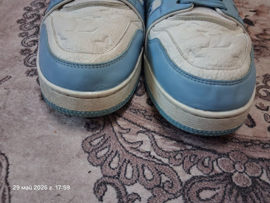 Louis Vuitton LV Trainer номер 44 ( 28.5 см.)

eu.louisvuitton.com
 +1