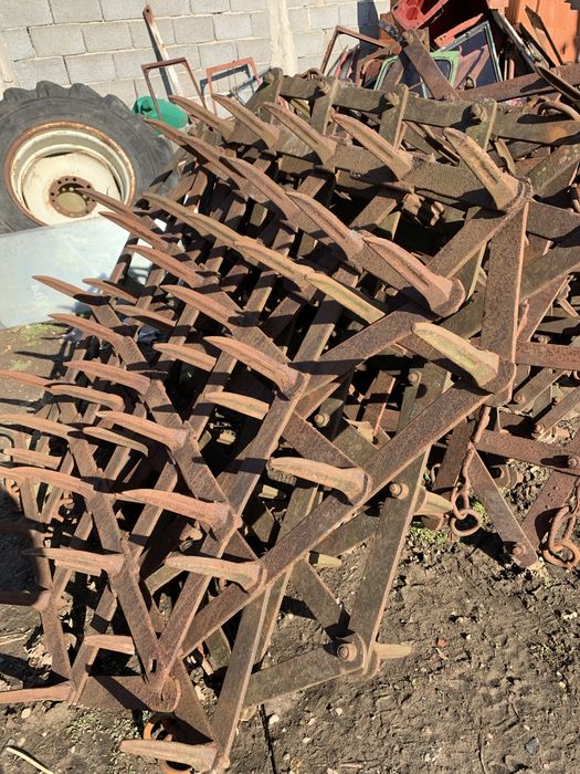 Grapi pentru tractor