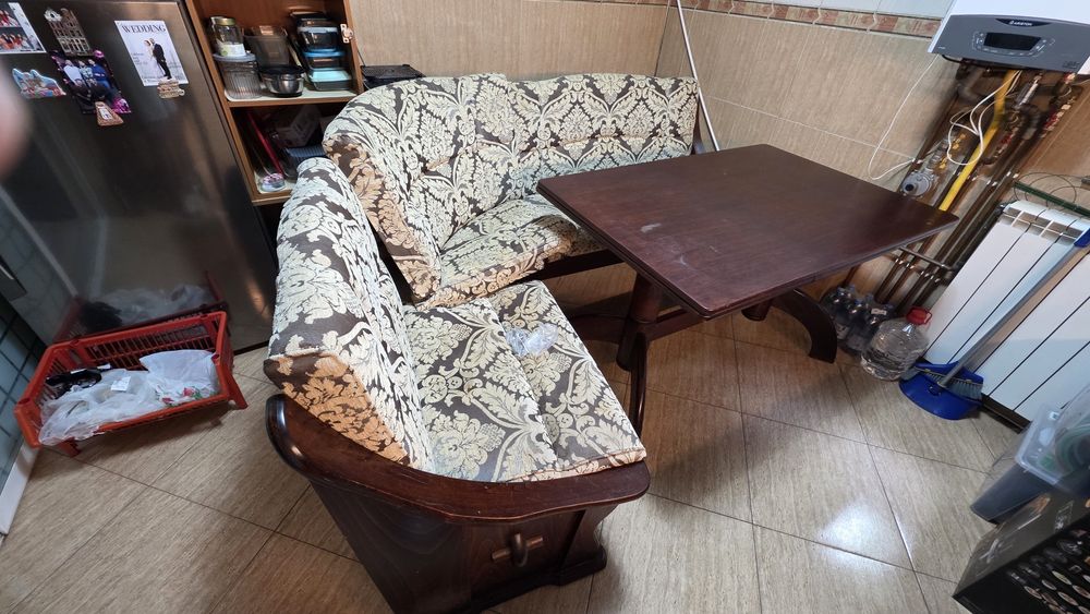 Set colțar cu spatiu depozitare + masă extensibilă din LEMN MASIV