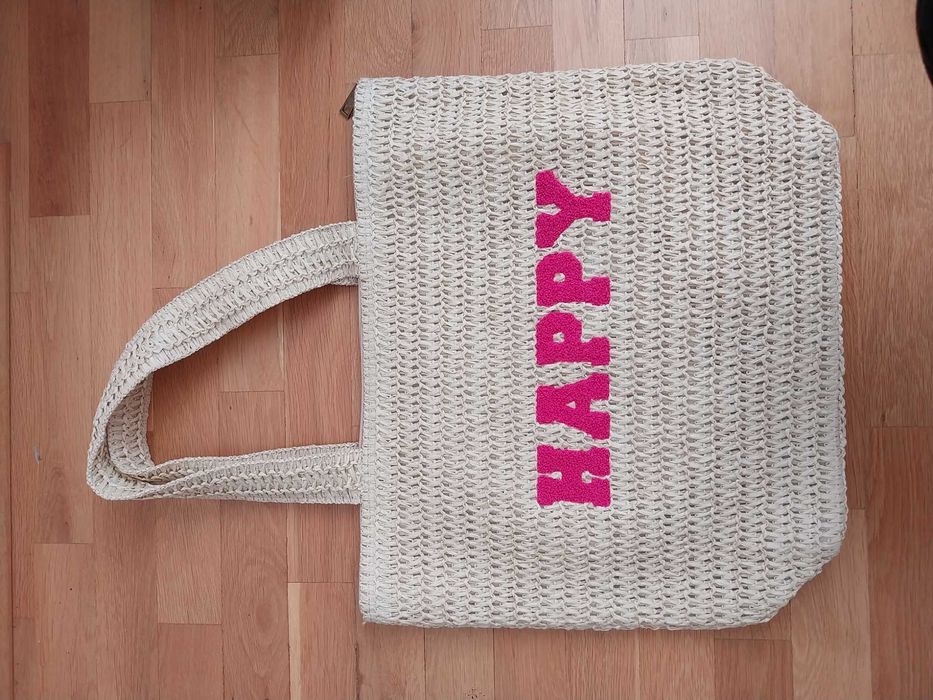 Продава се плажна чанта