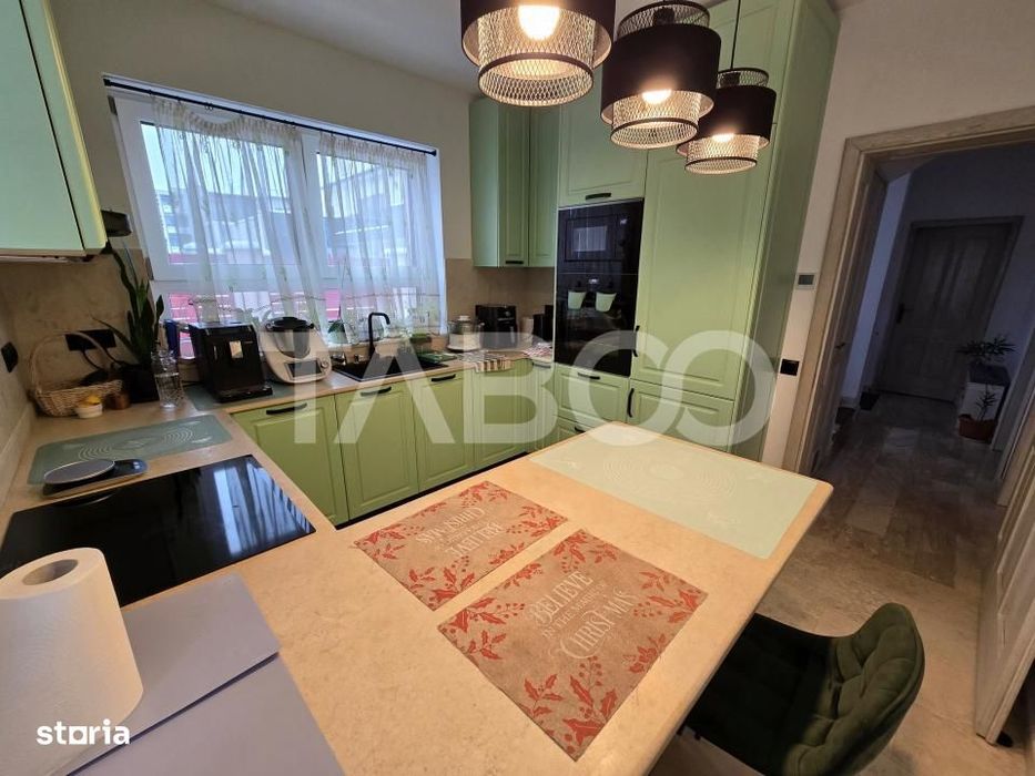 Casa individuala de vanzare teren 852 mp 5 camere 2 bai Selimbar Sibiu