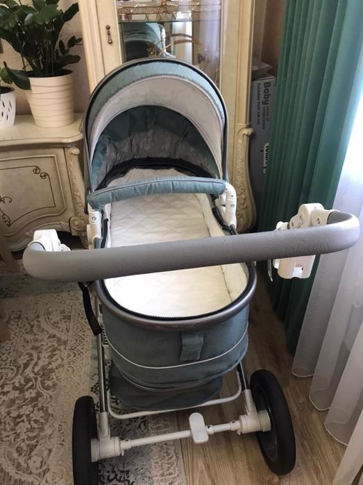 Коляска сатылаты почти новый