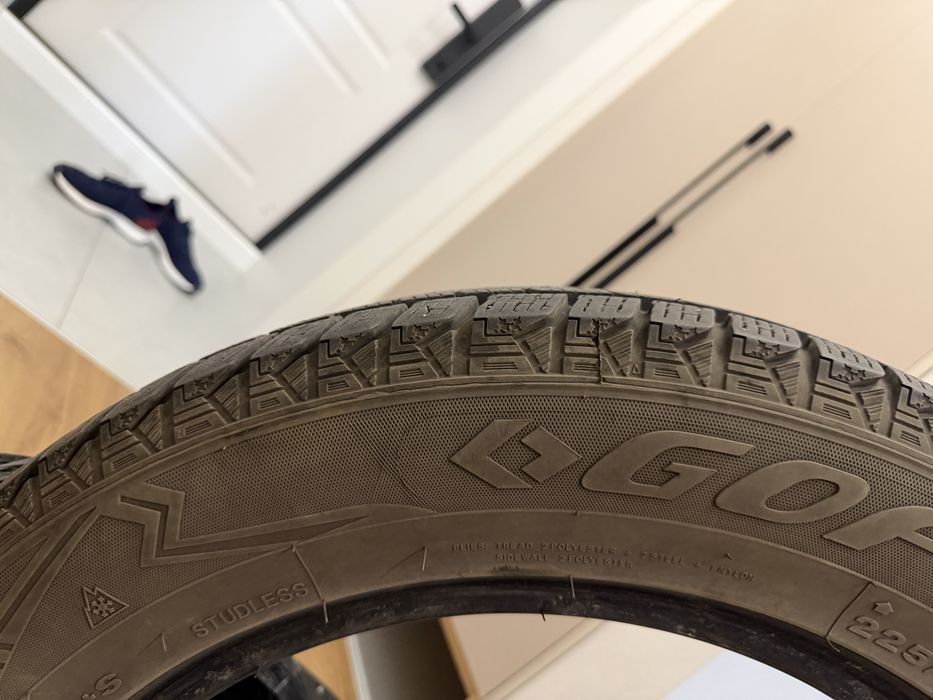 Колесо,размер-225/60R18