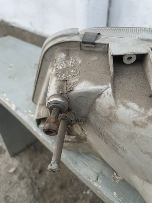 Продам фары передние