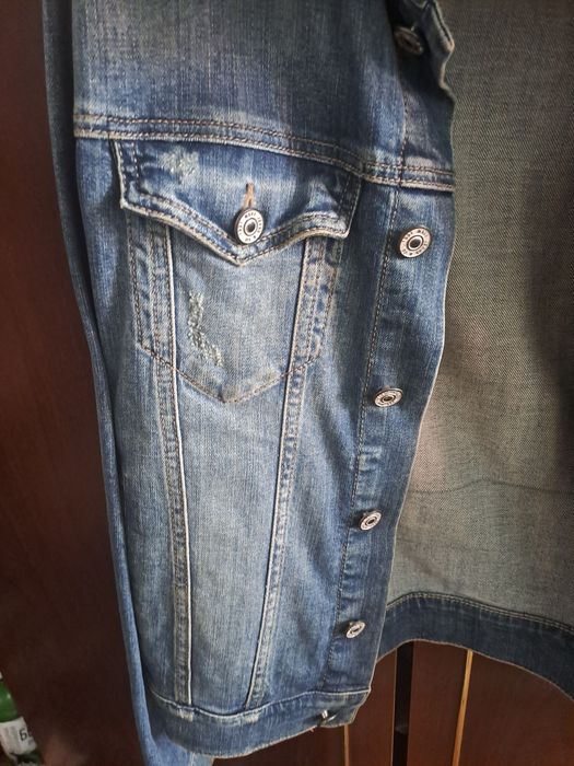 Продам мужскую джинсовку