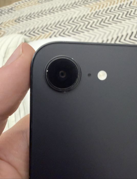 Iphone 16e 98% Акб 128gb без коробки