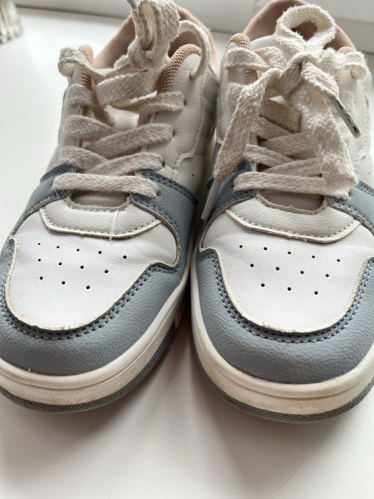 Продам детские кеды