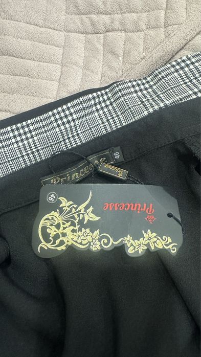 Продам костюм женский