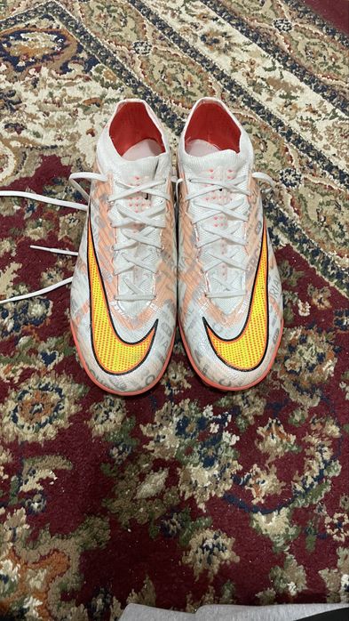 Сороконожка MERCURIAL