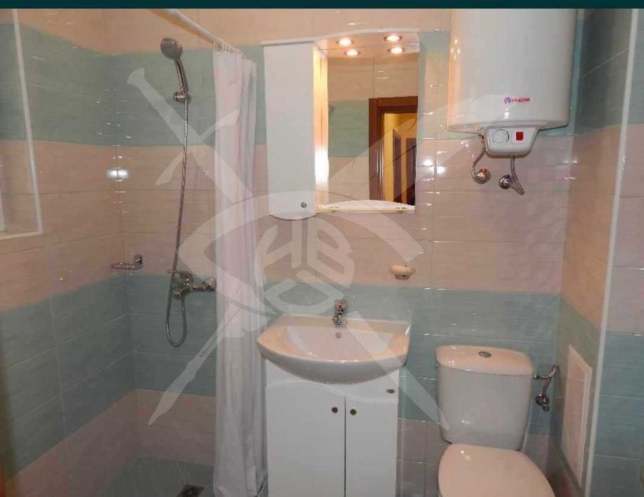 Дава се под наем Двустаен апартамент в к.к. Св.Св. Константин и Елена - 65 кв.м за 500 € - Снимка #5