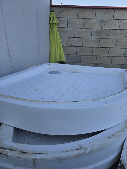 Душ кабини, паравани, корита