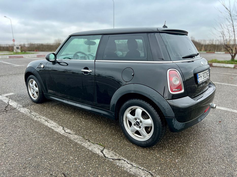 Vând Mini Cooper 2010