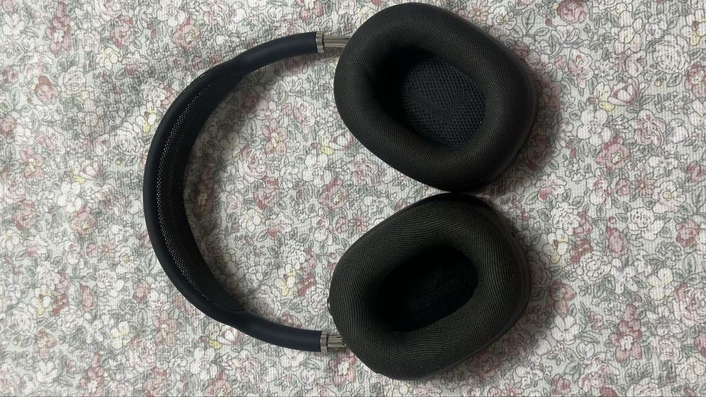 Airpods Max (1 поколения)