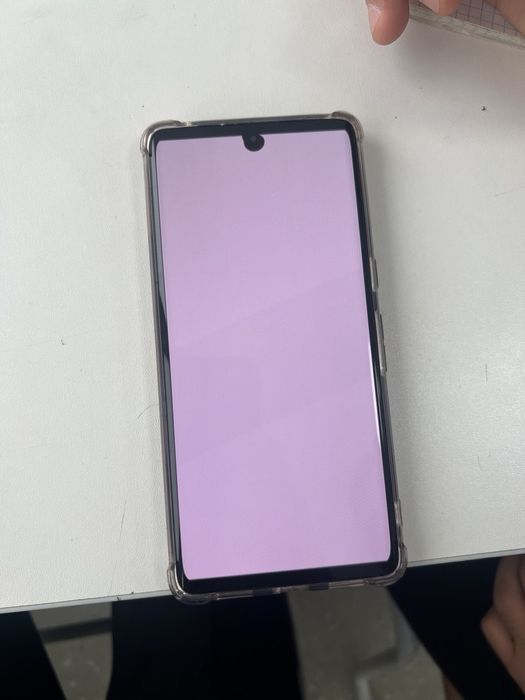 Pixel 7 pro продажа/обмен. новый  продаю из за микро точки на дисплее