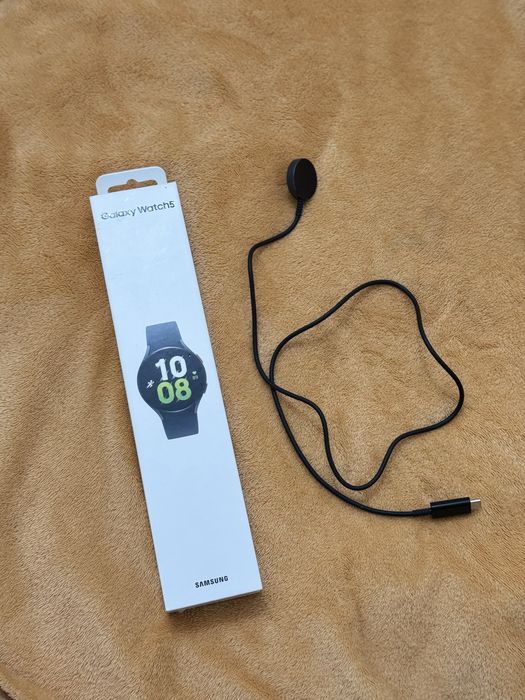 Galaxy watch 5 смарт часы, как новая