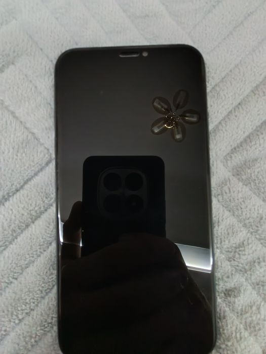 Продам айфон  11