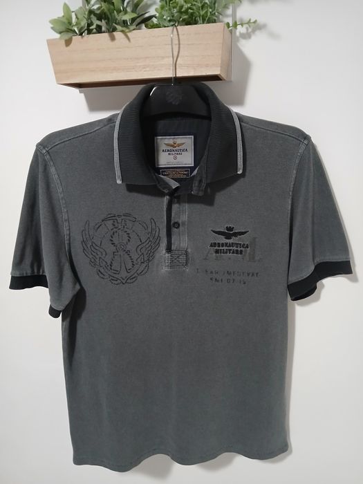 AERONAUTICA MILITARE marimea M Slim Fit. Original.