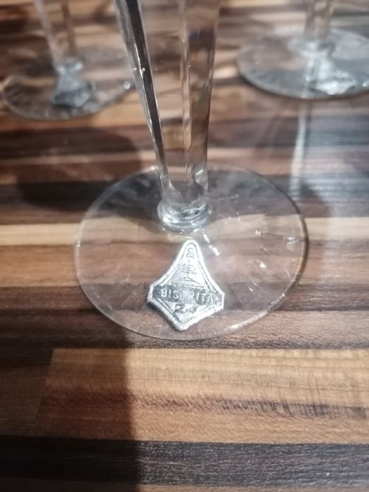 Set de 5 pahare de cristal realizat în România la Bistrita, impecabile