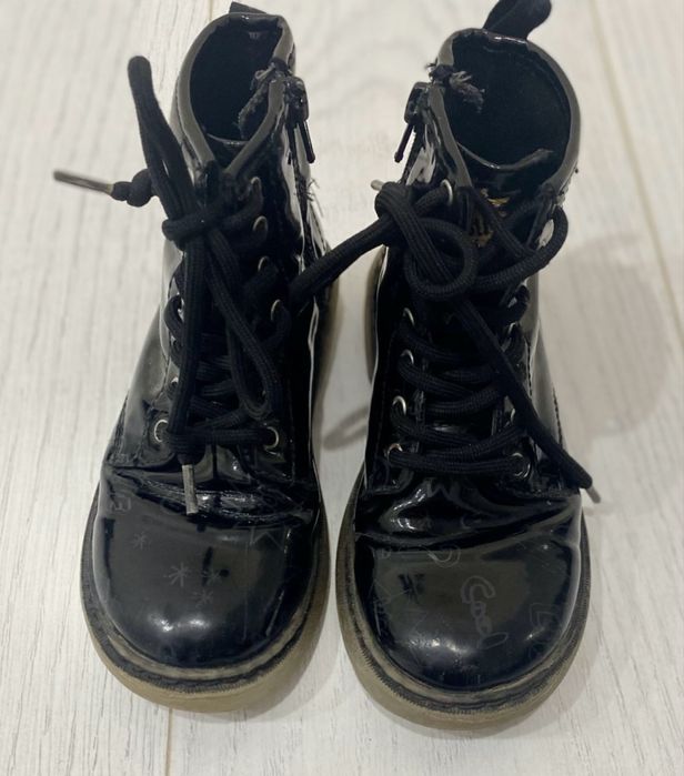 Срочно продам деткий обувь демисезон