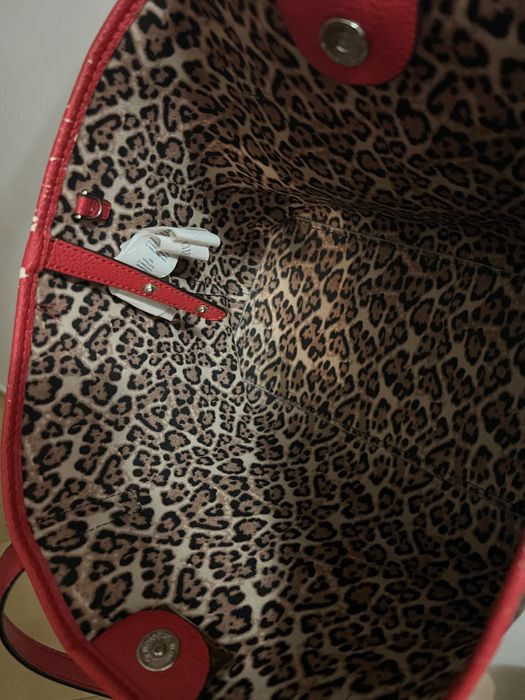 Дамска чанта GUESS