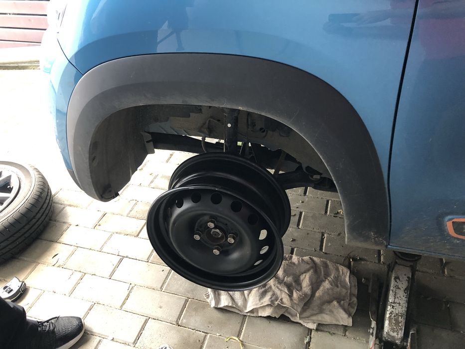 Set 4 jenti Dacia Spring