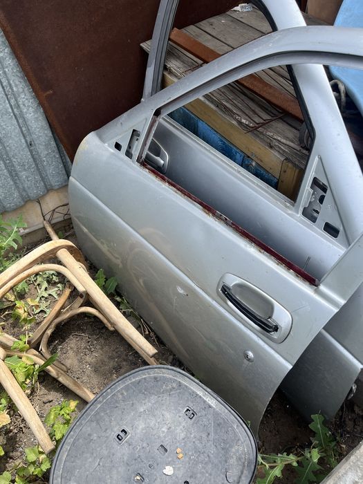 Продам двери от приоры