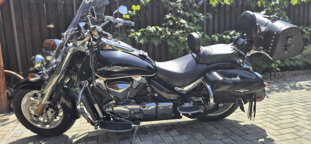 Suzuki Boulevard C109R  an 2008 ( VLR1800 ) intruder
