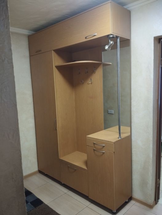 Шкаф для прихожей