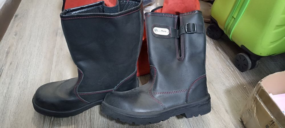 Обувь спецовка новая