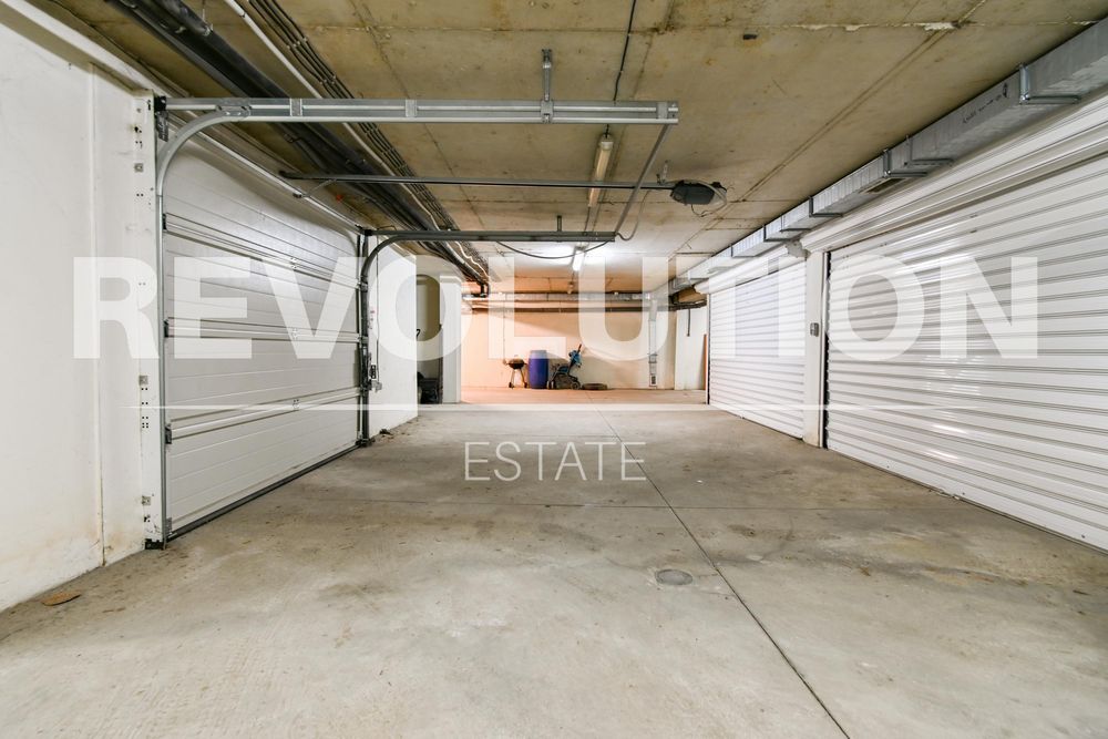 Дава се под наем Гараж / Паркомясто в София, Център - 27 кв.м за 175 € - Снимка #9