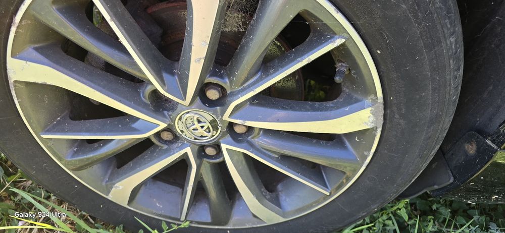 Jante toyota avensis / auris  / corolla  / rav4  / prius