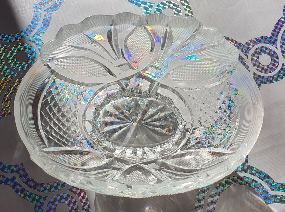 Хрусталь 17 ×12 см высотой 11 см