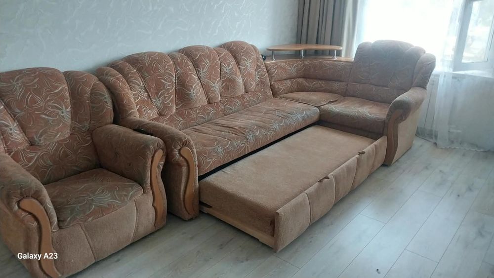 продам диван б/у
