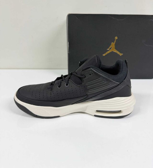 Jordan Max Aura 5