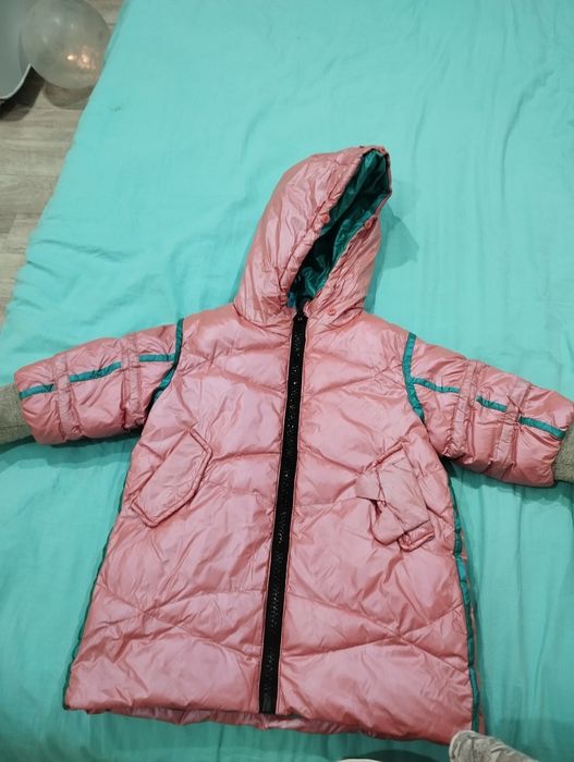 Продам зимние куртки