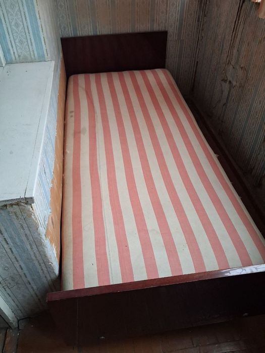 Ishkaf kravat trimo divan