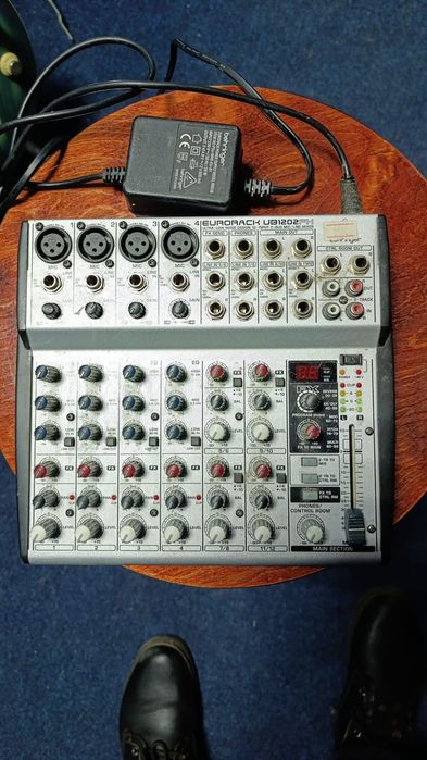 Продам микшерный пульт