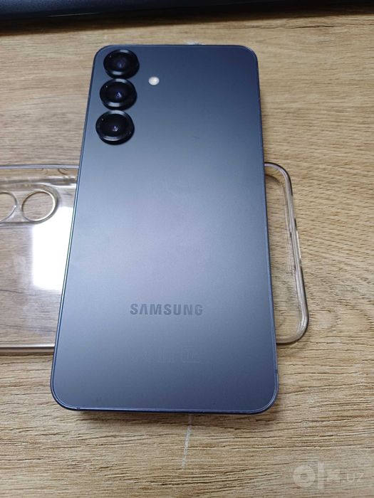 Samsung S25 12/256