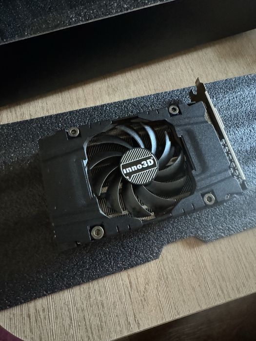 Комплектующие для компьютера.