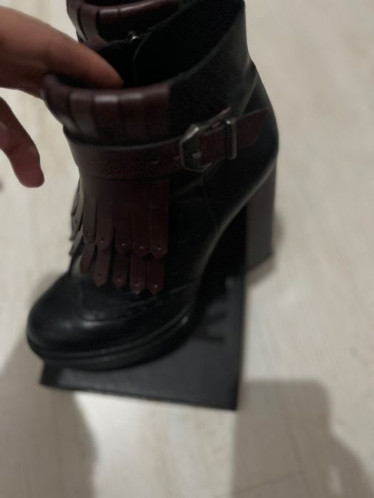 Botine piele negre