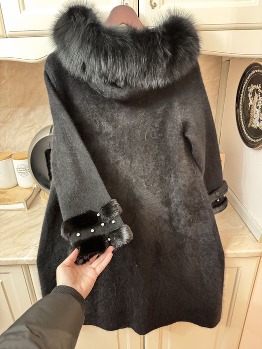 Черно палто универсален размер