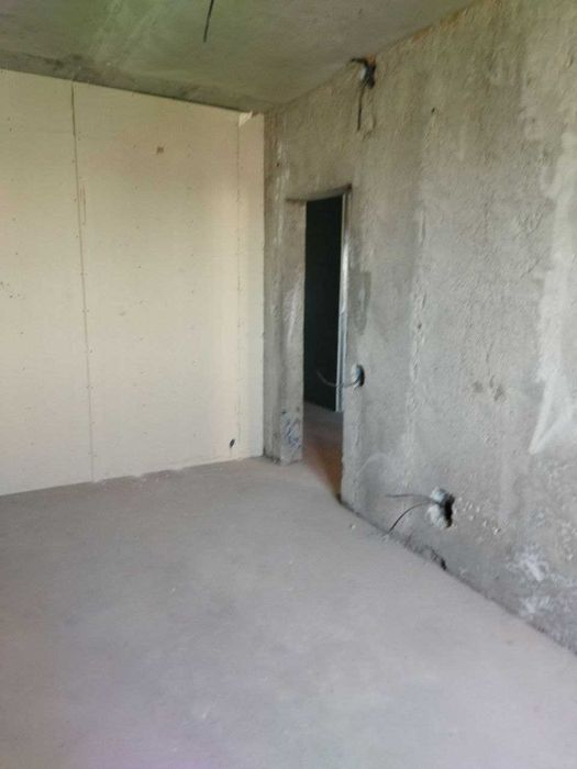 Продается в первичную ипотеку. 2/2/10 квартира. Мусаффо Маскан. Водник