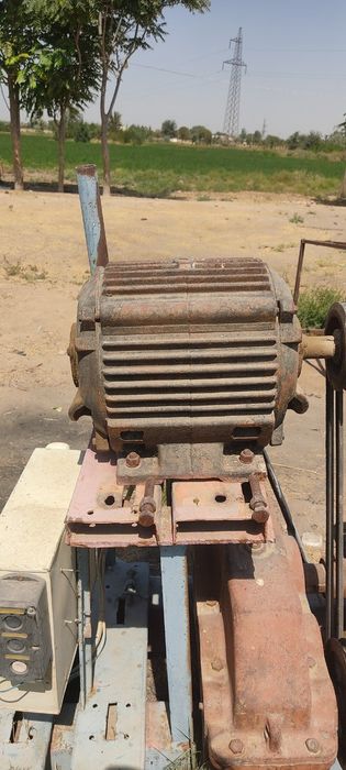 Gʻisht zavod paltara gʻisht chiqaradi