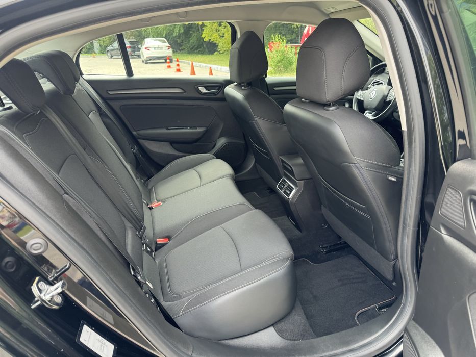 Renault Megane Sedan Cutie automata An 2021 Model Facelict Motor 1.3 Benzina 140 CP Cutie Automata , TVA inclus , Deductibil ! / BuyBack / Leasing !