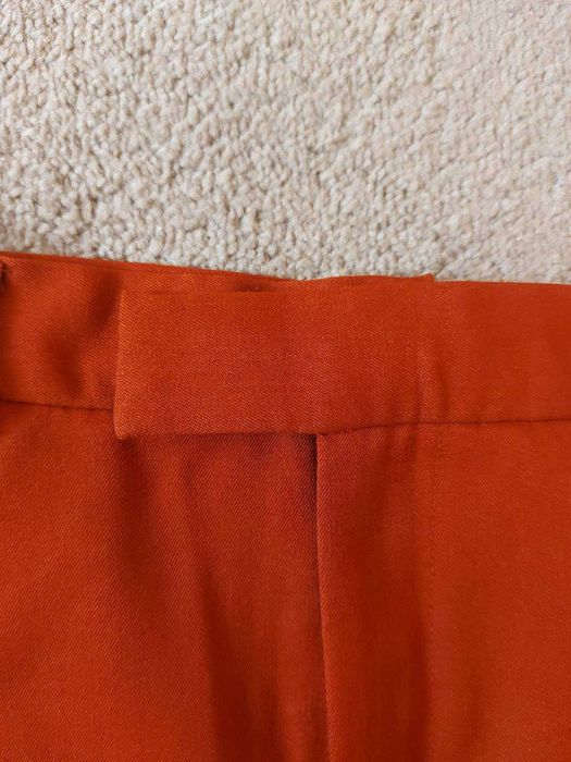 Нова пола с етикет!